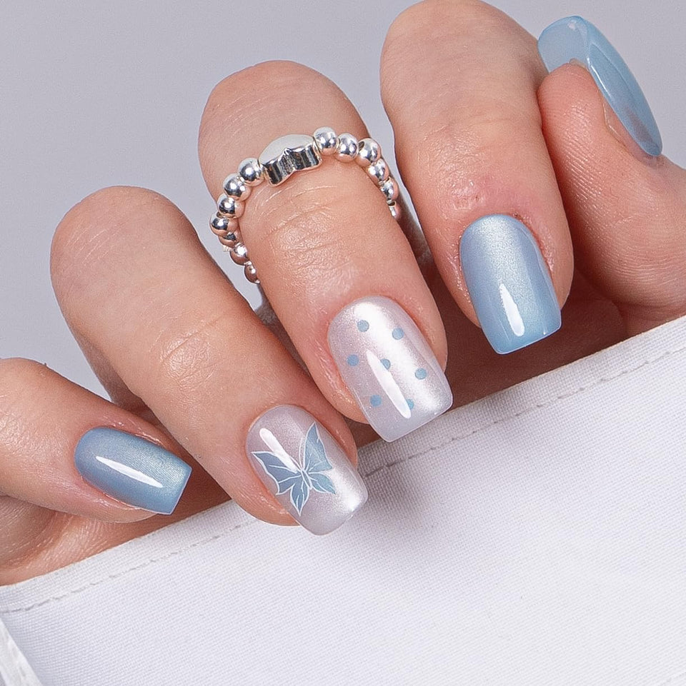 CurvLife front packaging showing apricot nails and kit contents for convenient use