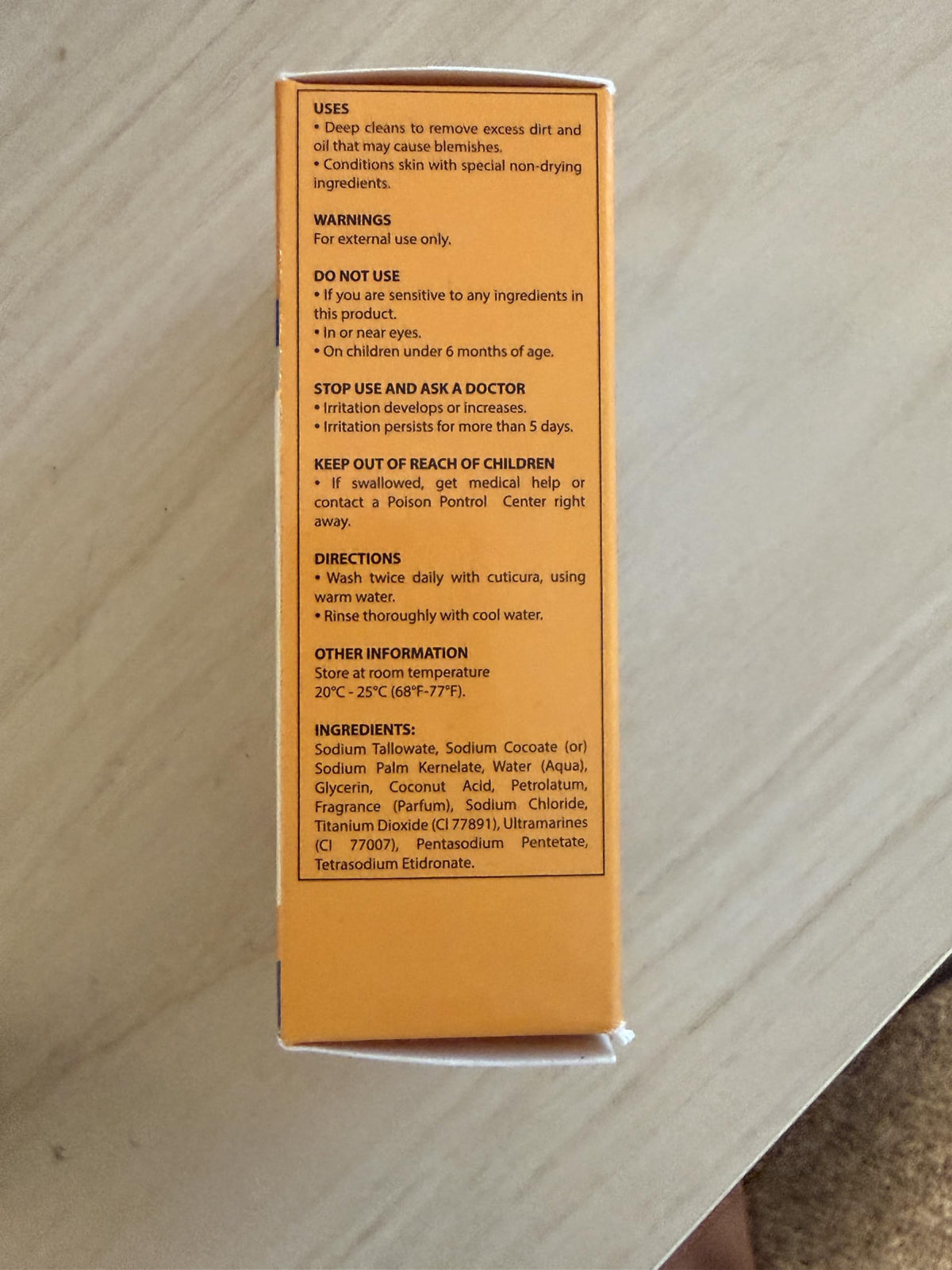 Glycerin ingredient focus with Cuticura label emphasizing moisture retention