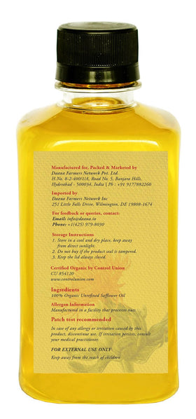 DAANA bottle neck and cap close-up highlighting secure packaging benefit