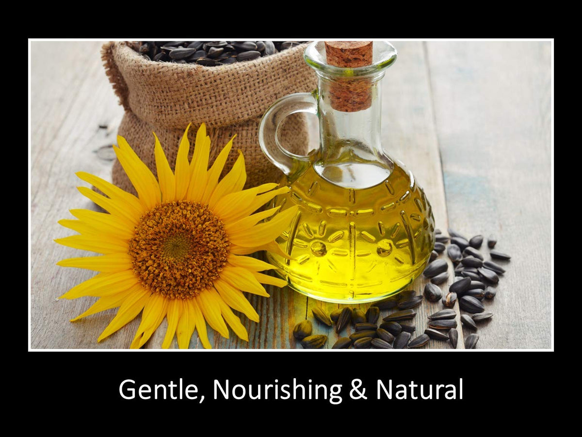 DAANA oil applied to hair ends showing conditioning benefit