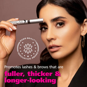 Dabalash applicator brush close-up for precise eyelash and brow application