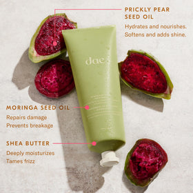 DAE Stargloss results on dry hair showing reflective shine and smoothness benefit
