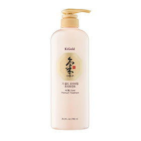 Daeng Gi Meo Ri Korea ginseng root ingredient shot suggesting scalp nourishment