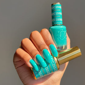 DAISY DND open bottles and brushes showing ease of application and matching color