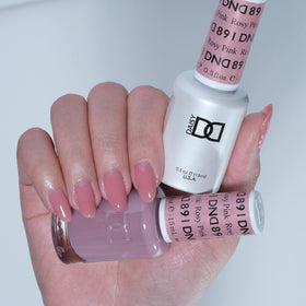 DAISY DND swatches of 891 Rosy Pink on tips showing the sheer, flattering finish