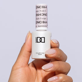 DAISY DND close-up of gel texture showing smooth application and coverage benefit