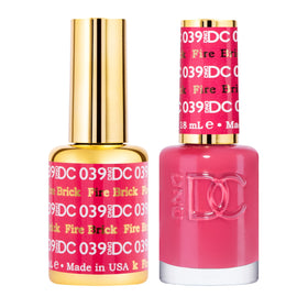 DAISY DND front packaging showing both gel and lacquer for consistent color