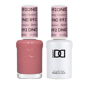 DAISY DND front packaging showing berry groove duo and travel-friendly benefit