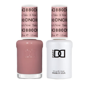 DAISY DND front packaging showing matched gel and lacquer for coordinated color