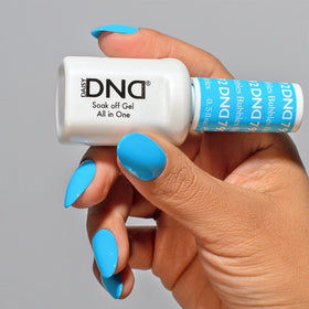 DAISY DND gel bottle close-up showing brush and smooth application