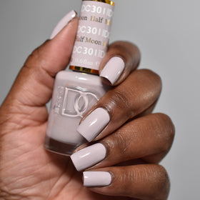 DAISY DND gel texture close-up highlighting smooth pigmentation