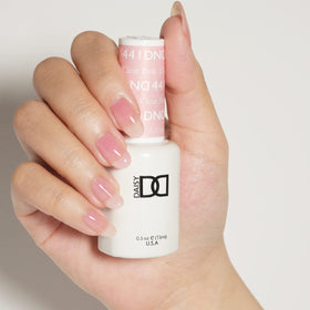 DAISY DND open bottles of gel and lacquer, showing matching shade and convenient pairing