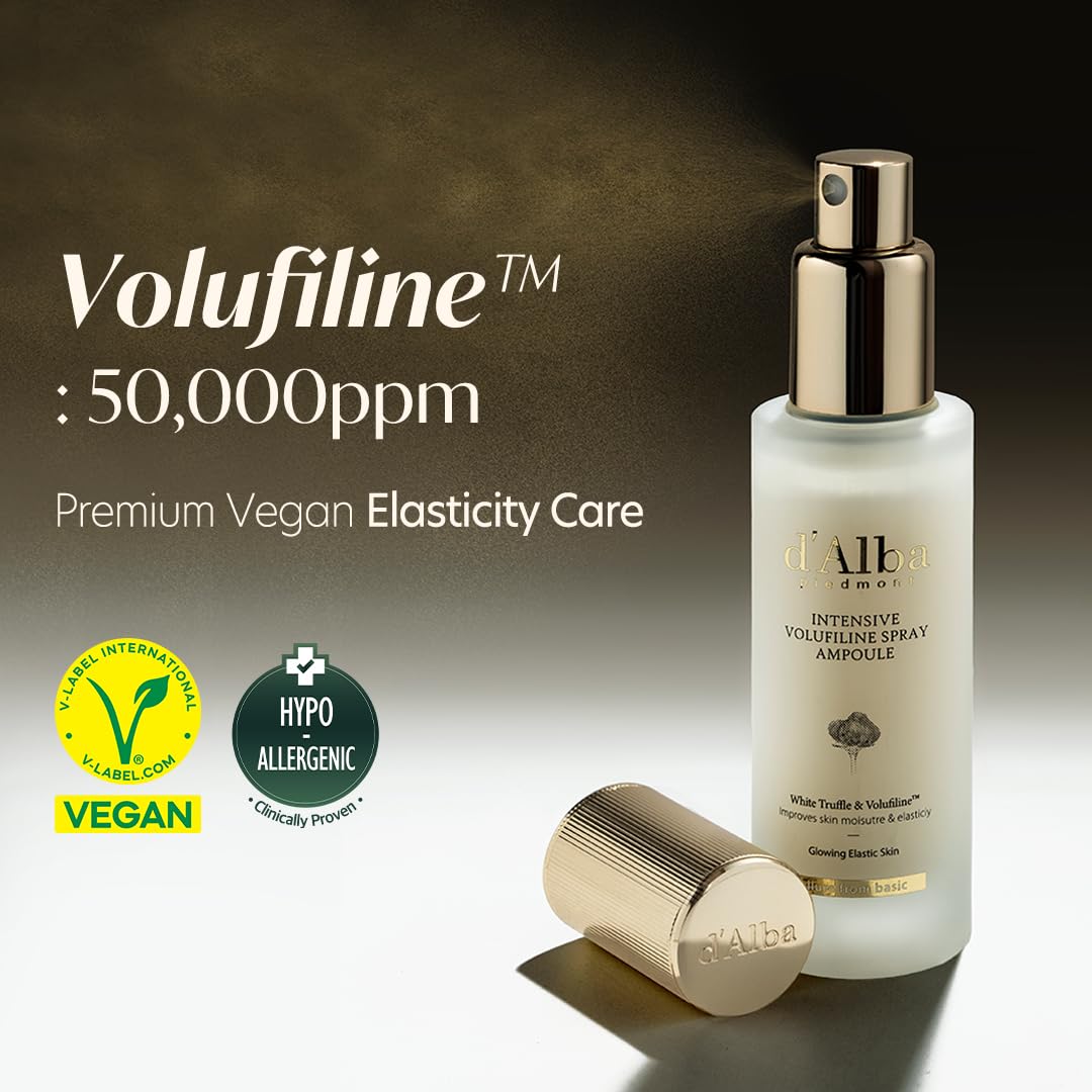 d'alba Piedmont milky texture close-up illustrating lightweight hydration and smooth application