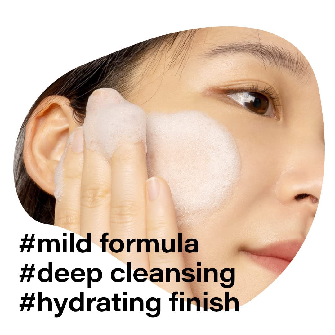 d'alba Piedmont pump dispensing gentle foam for easy daily cleansing