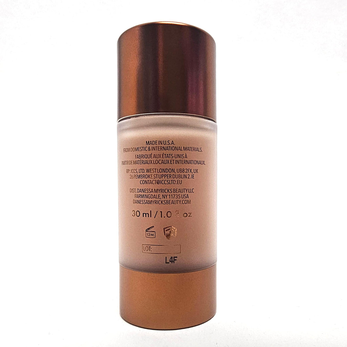 Danessa Myricks serum on fingertip demonstrating lightweight application and quick-setting finish