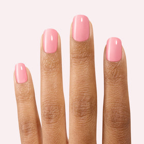 Dashing Diva applied on natural nails displaying long-lasting glossy finish