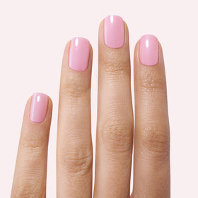 Dashing Diva close-up of gel strip texture with glossy shine benefit