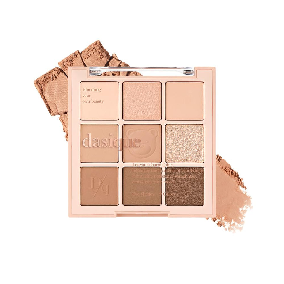 dasique palette front packaging showing compact case and logo for easy travel