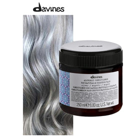 Davines Alchemic Silver back label with directions and ingredient clarity benefit