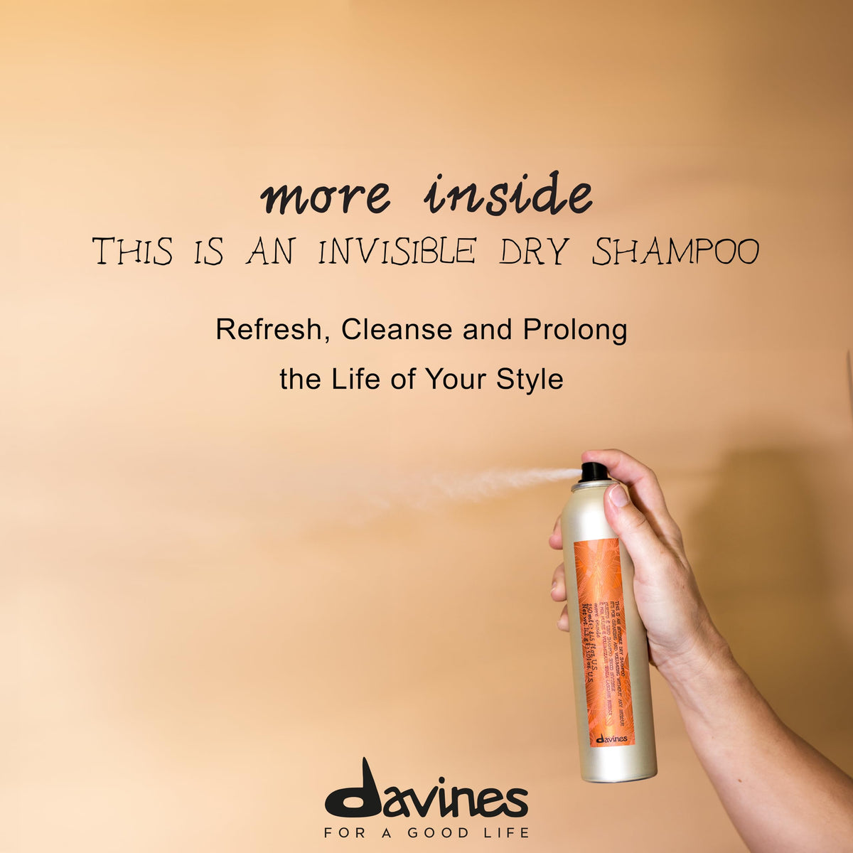 Davines powder texture close-up highlighting fine, invisible absorbent particles