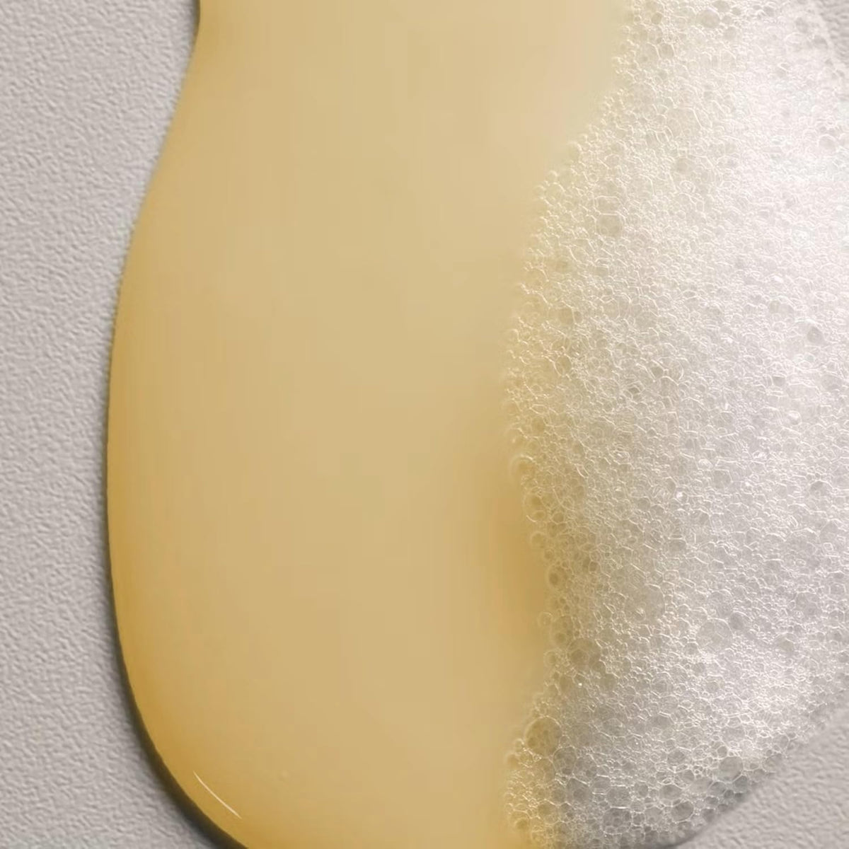 Davines tomato extract ingredient image highlighting natural nourishment