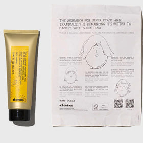 Davines product pump close-up highlighting easy dispensing benefit