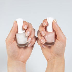 Dazzle Dry on natural nails in lifestyle scene for everyday refined look