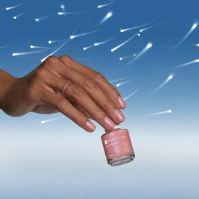 Dazzle Dry bottle cap and label of Milky Way showing clear branding