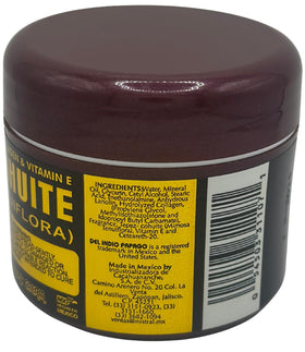Del Indio Papago jar in hand showing 60g scale for portion clarity