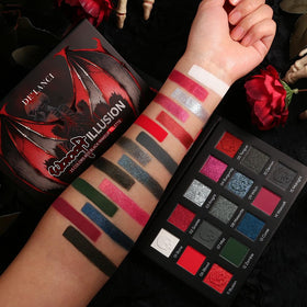DE'LANCI open palette staged with brushes for creative makeup looks