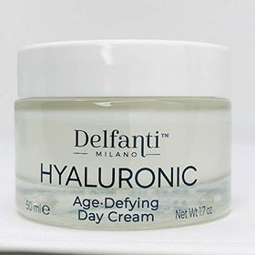 close-up cream texture swatch highlighting Delfanti-Milano smooth, dewy finish