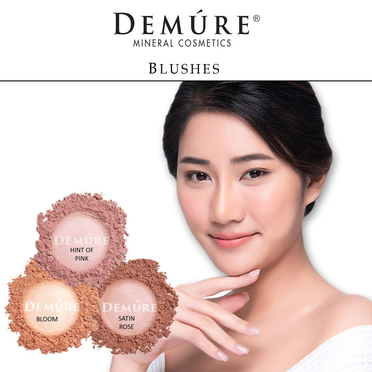 DEMÚRE loose powder texture close-up revealing fine milled minerals for smooth blendability