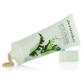 Dermaka cream texture close-up highlighting smooth, non-greasy finish