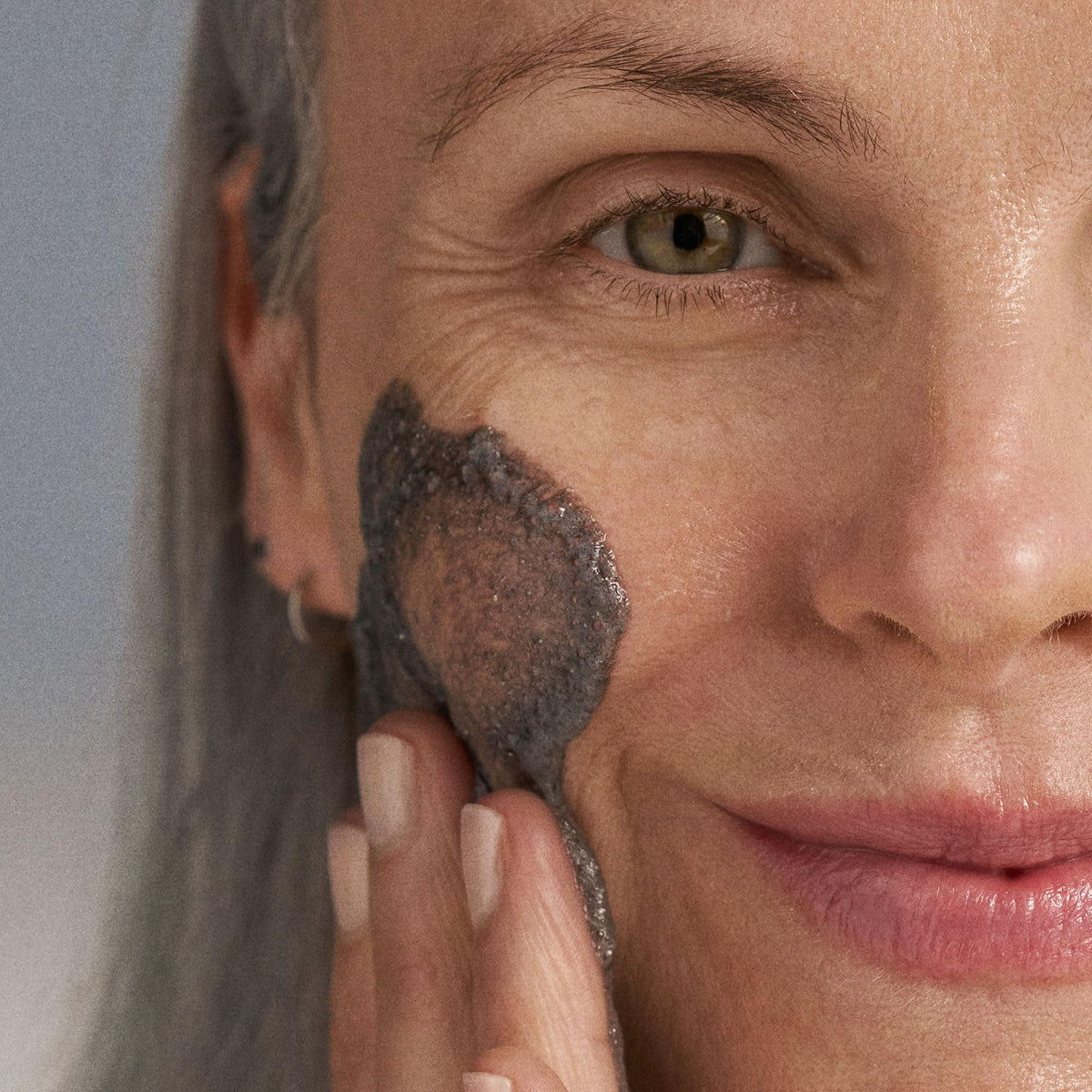 Dermalogica powder close-up texture highlighting fine particles for gentle exfoliation