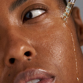 Dermalogica oil texture close-up highlighting fast-absorbing finish benefit