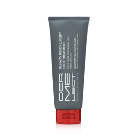 Dermelect creamy texture close-up showing rich hydration