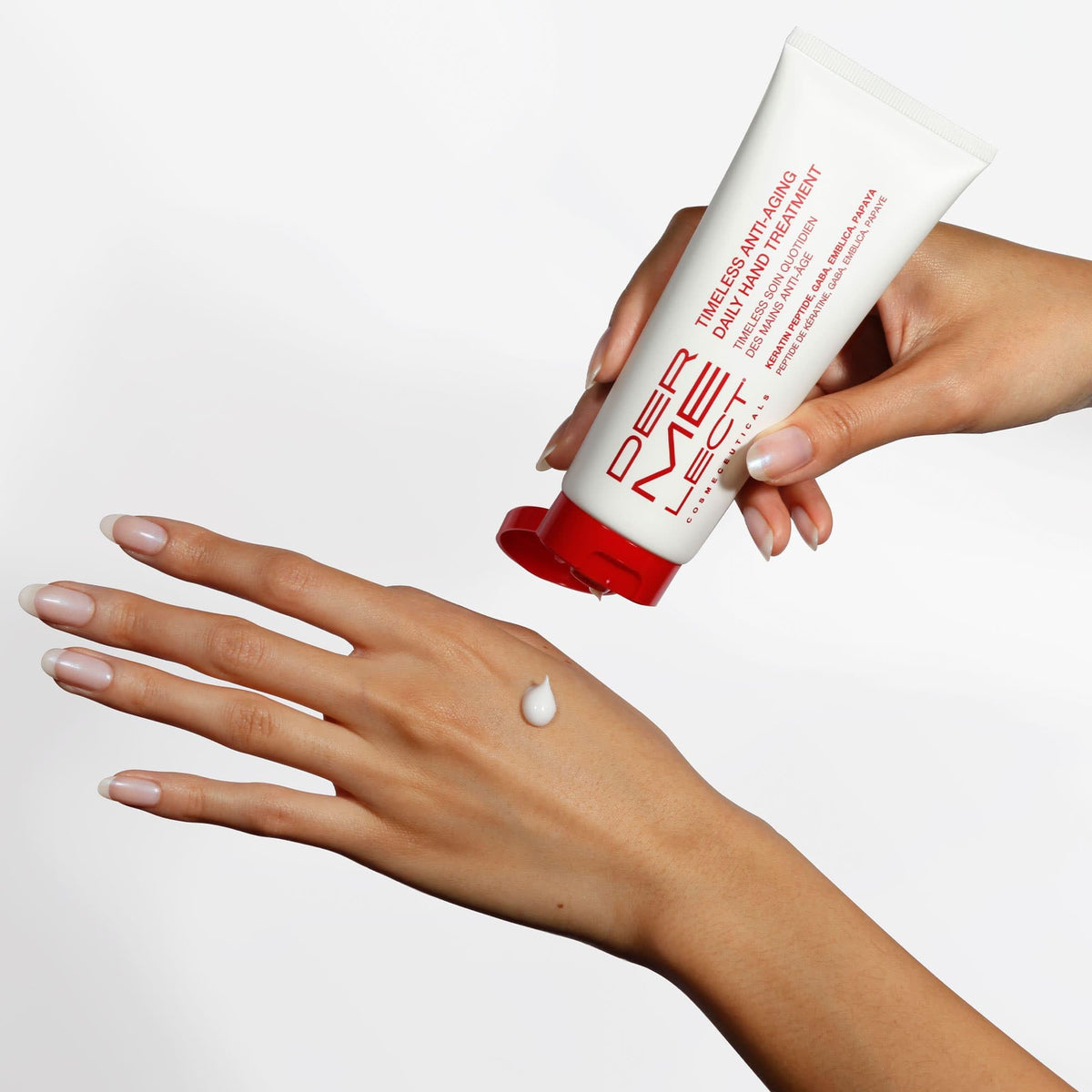 Dermelect texture close-up highlighting creamy powder-finish for quick absorption benefit