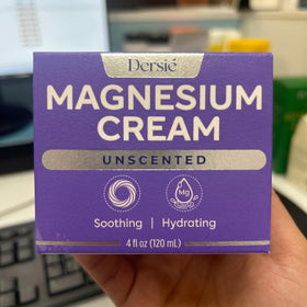 Dersie label closeup showing ingredient list and branding for transparent choice