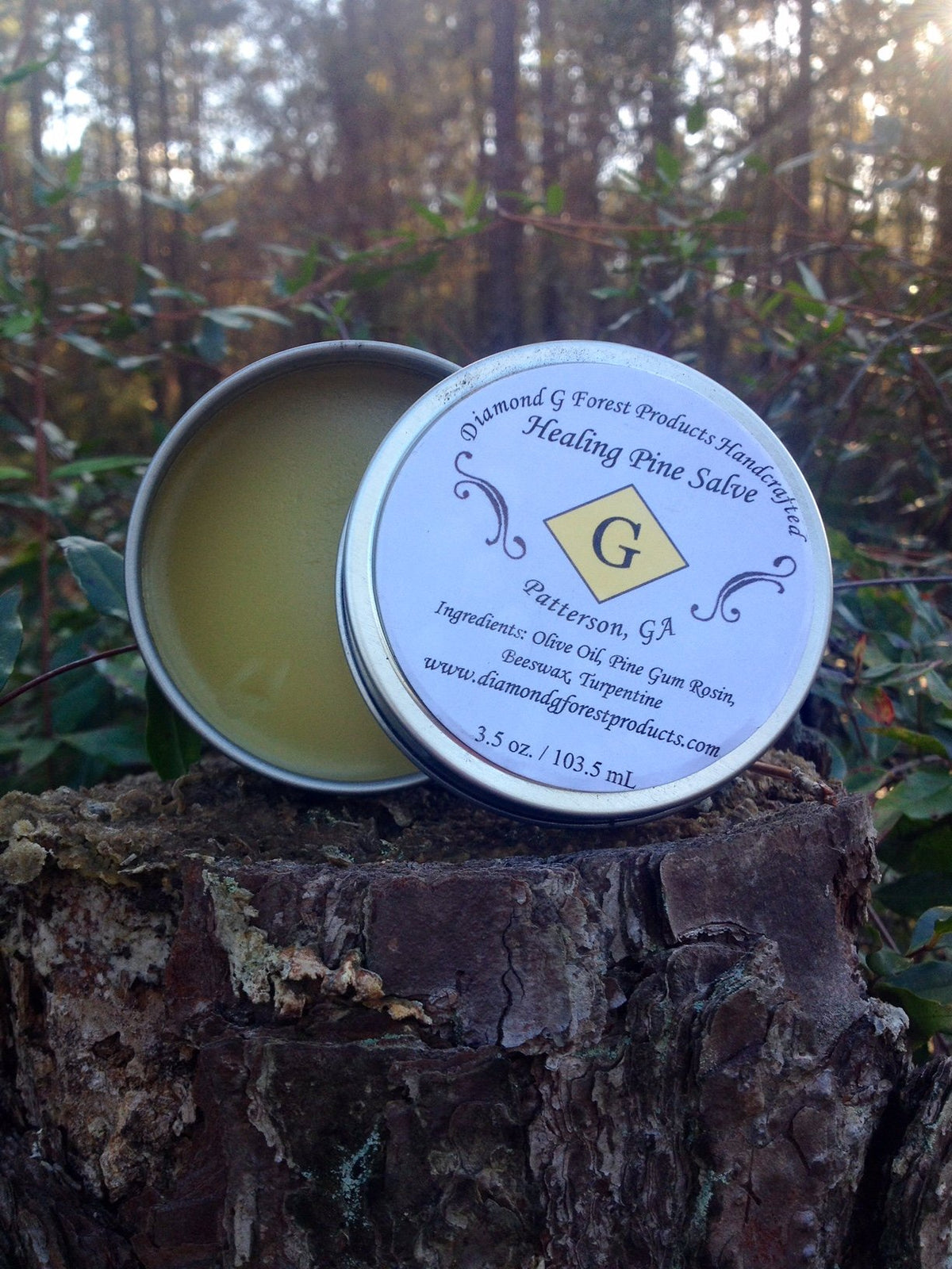 DIAMOND lifestyle outdoor shot highlighting natural ingredients and rugged use