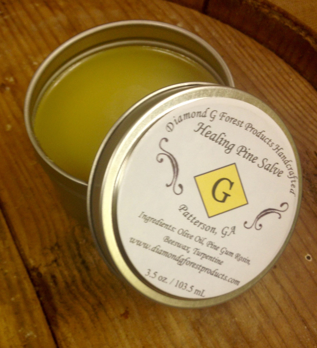 DIAMOND texture closeup of salve surface showing smooth, spreadable consistency
