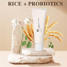 DICTAMNI texture close-up highlighting lightweight finish and quick absorption benefit