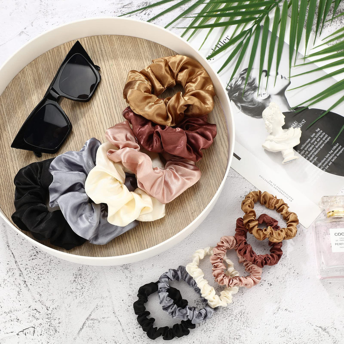Dingion scrunchie in use securing a ponytail for comfortable all-day wear