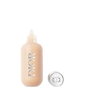 Dior Backstage close-up of creamy foundation texture highlighting hydration and blendability