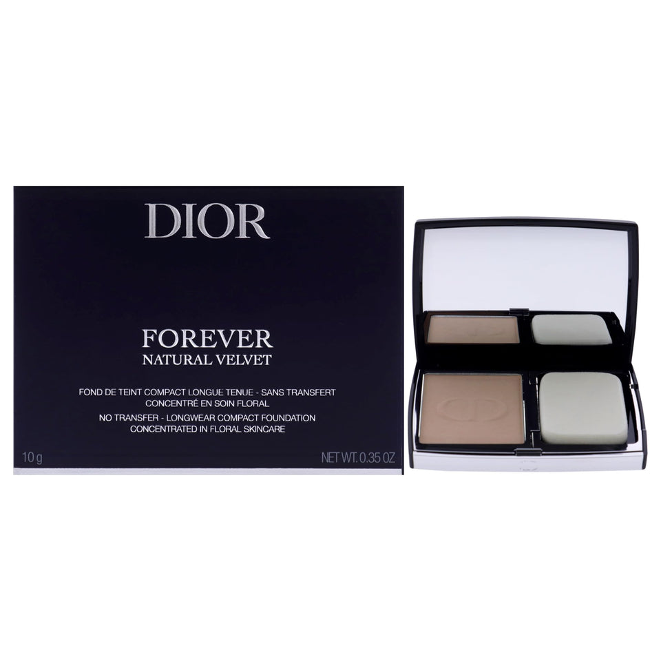 Dior compact front view showing product finish and travel-ready design