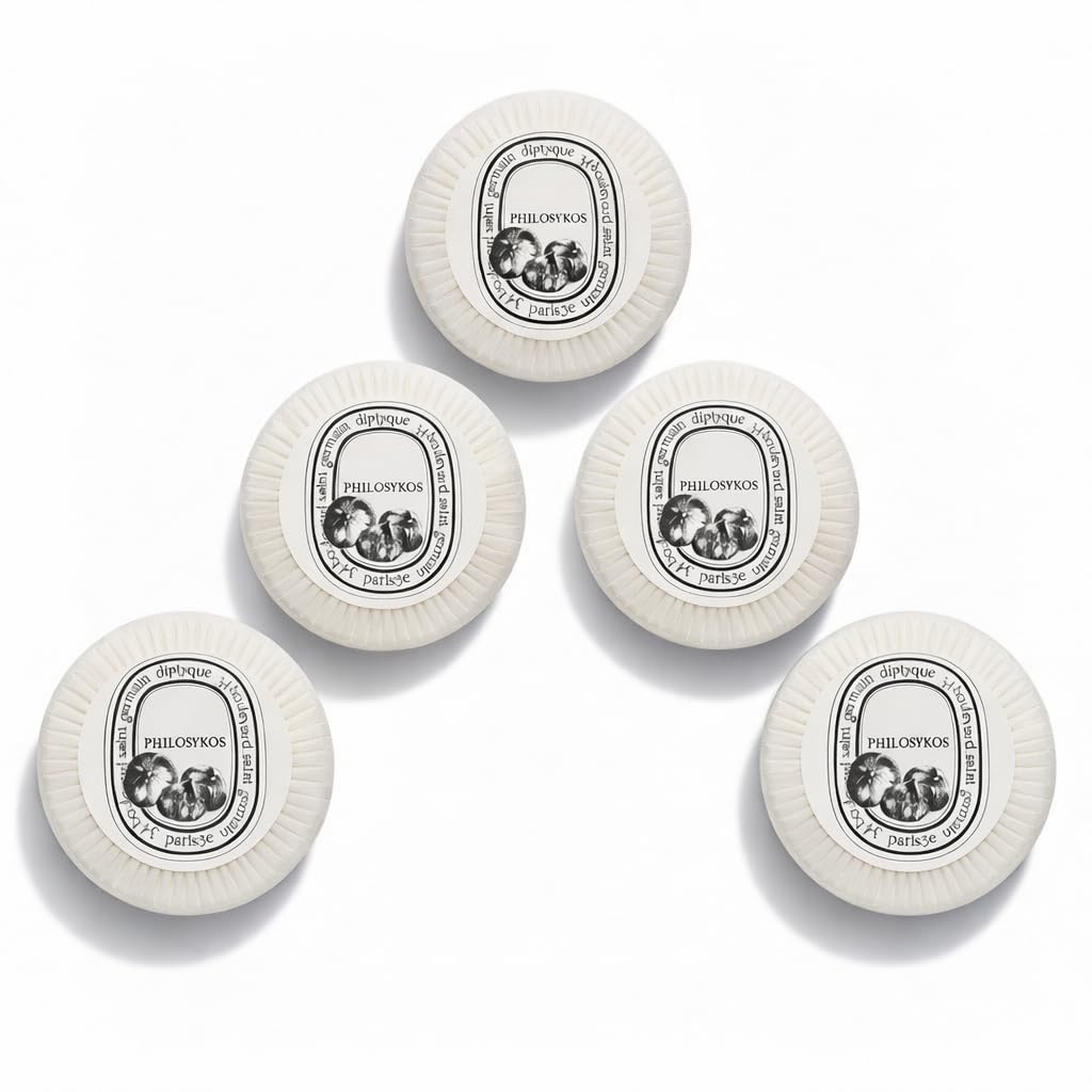 Diptyque Philosykos pleat-wrapped five-bar set presented neatly for elegant gifting