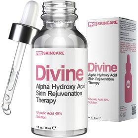 Divine Derriere front bottle view showing professional peel and clear labeling benefits