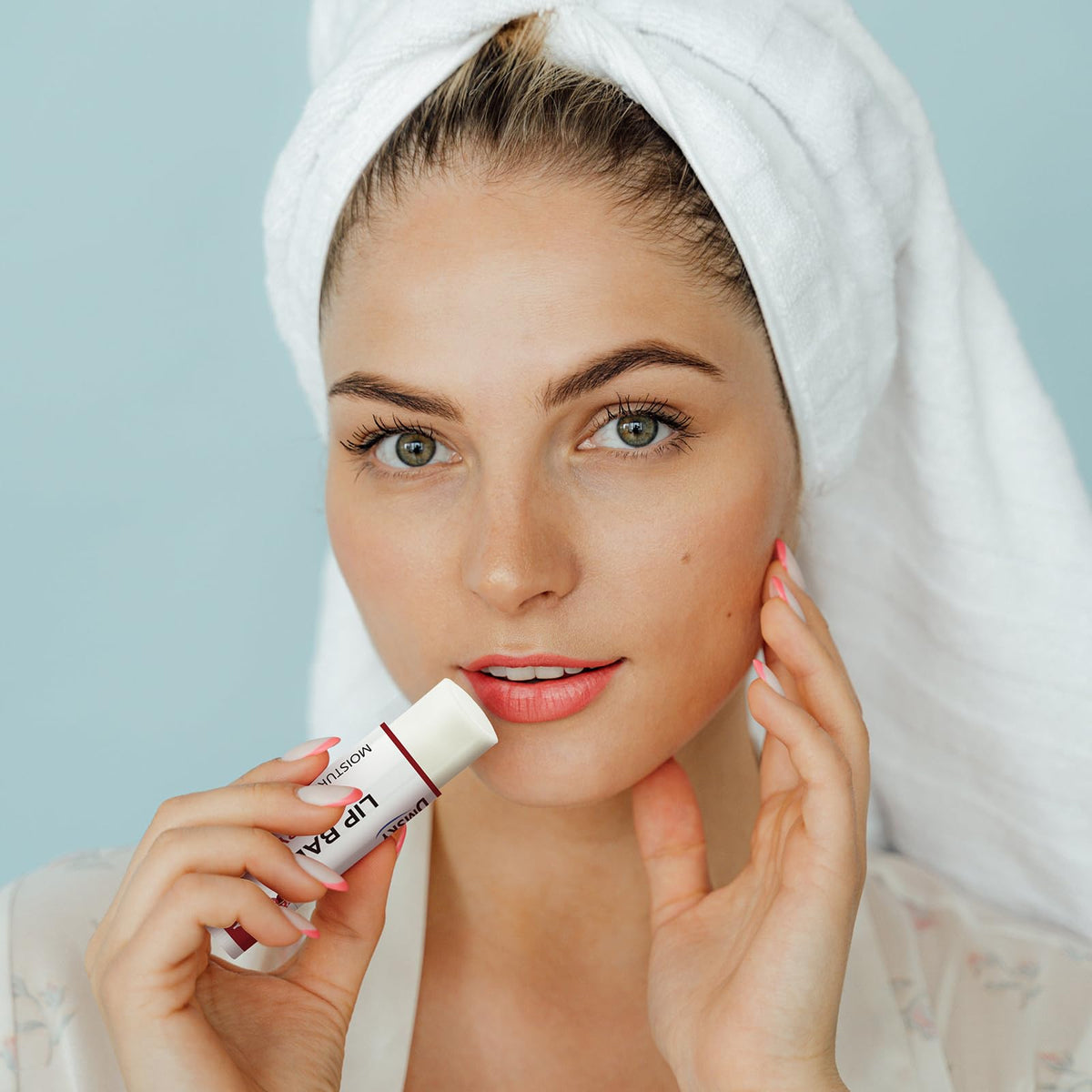 Dmsky texture swiped on skin demonstrating creamy hydration and smooth finish