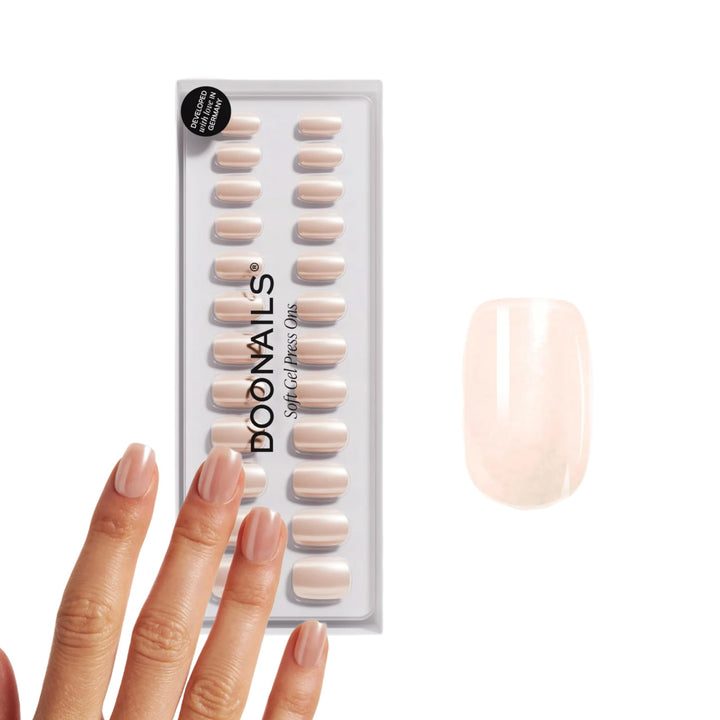 DOONAILS front packaging showing kit contents and benefits