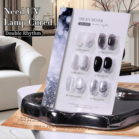 Double Rhythm applying silver cat eye with magnet to create reflective stripe effect