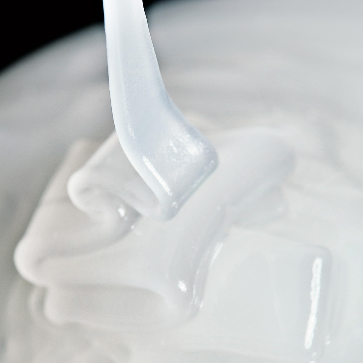 Dr. Diamond's Metacine open jar revealing lightweight emulsion texture and absorbency